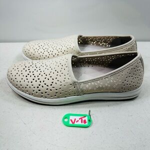 Clarks Original Women's Breeze Emily Light Taupe  size 8 New